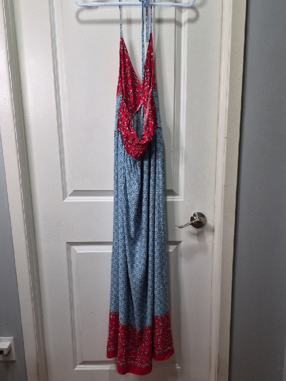 V-Neck Halter Maxi Dress in Red and Light Blue - Picture 6 of 9